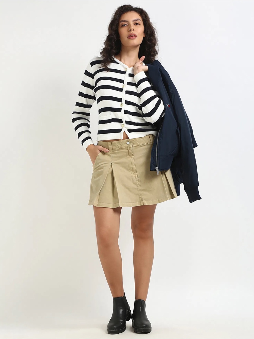 Tommy Hilfiger Black & off White Striped V-Neck Cardigan size large